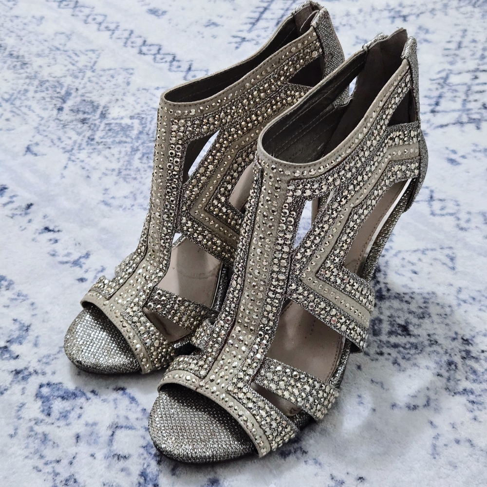 Gianni Bini Sianna Champagne and Gold, 7.5 - Picture 2 of 11